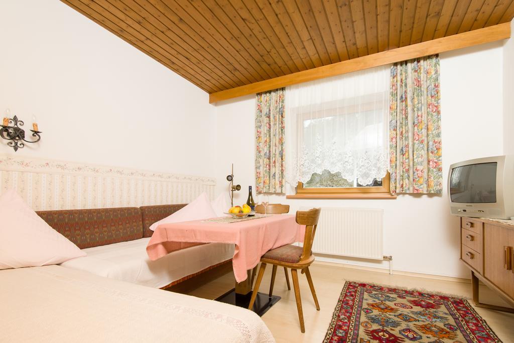 Gaestehaus Helga Scharnitz Phòng bức ảnh