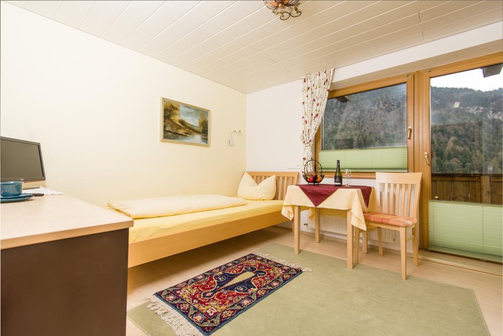 Gaestehaus Helga Scharnitz Phòng bức ảnh